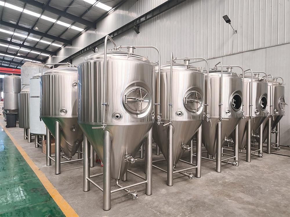 <b>In-Stock Craft Beer Fermentation Tanks</b>